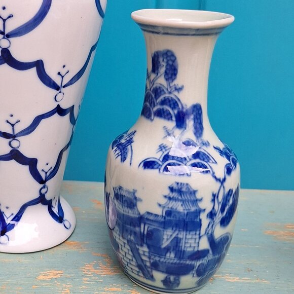Vintage Porcelain Bud Vase Hand Painted Ancient Chinese Makers Mark Blue Decor - Picture 13 of 14